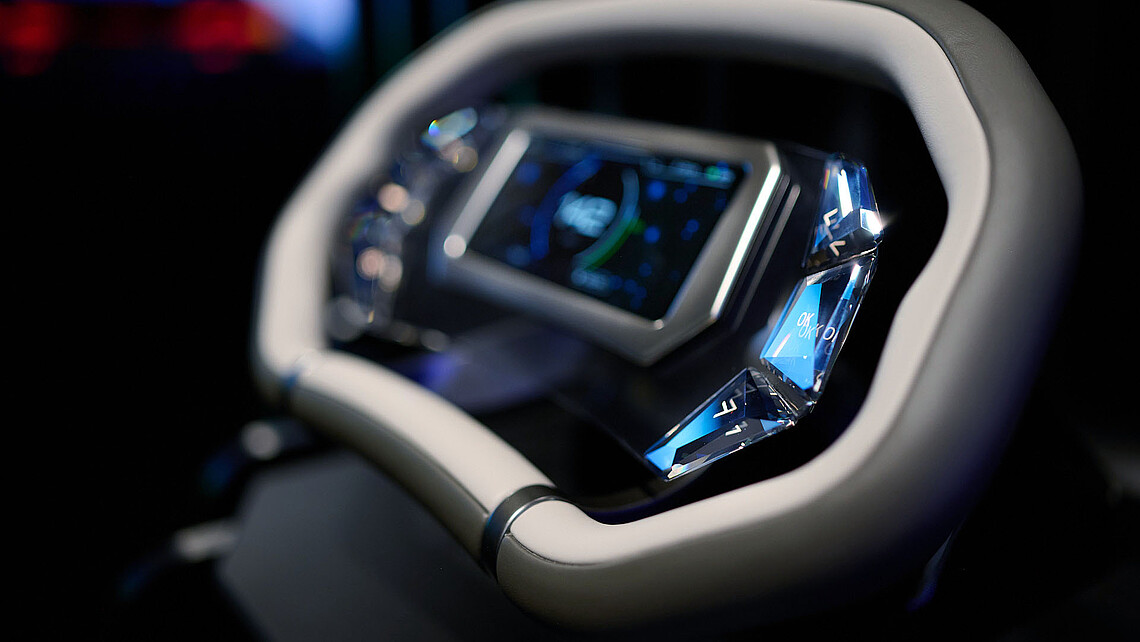 KURZ Automotive: Steering wheel with Swarovski Crystals